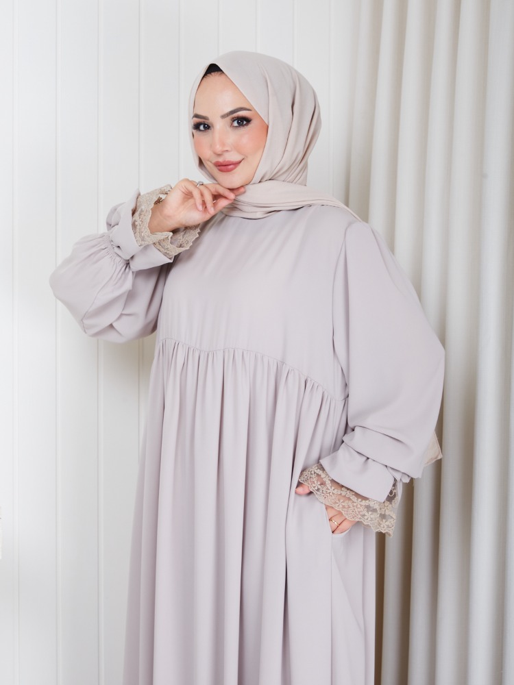 MEDİNE İPEĞİ KOLU DANTELLİ ELBİSE``BEJ