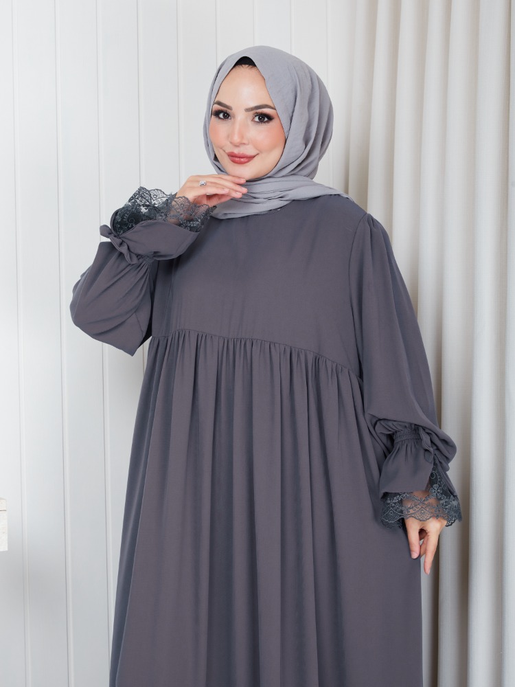 MEDİNE İPEĞİ KOLU DANTELLİ ELBİSE``FÜME