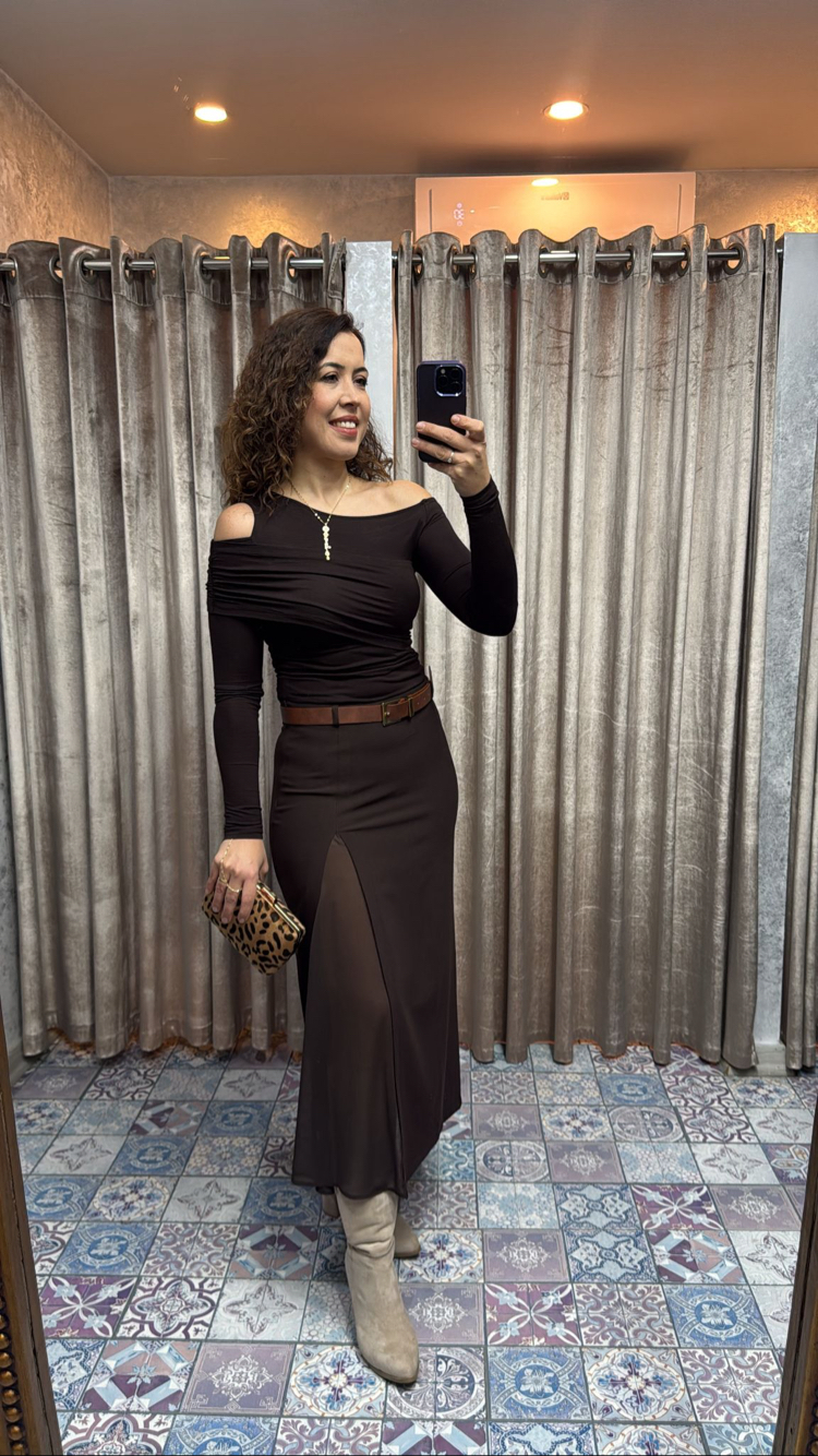 Omuzları dekolteli body