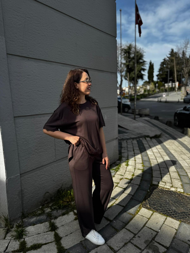 Dantelli tasarım modal takım