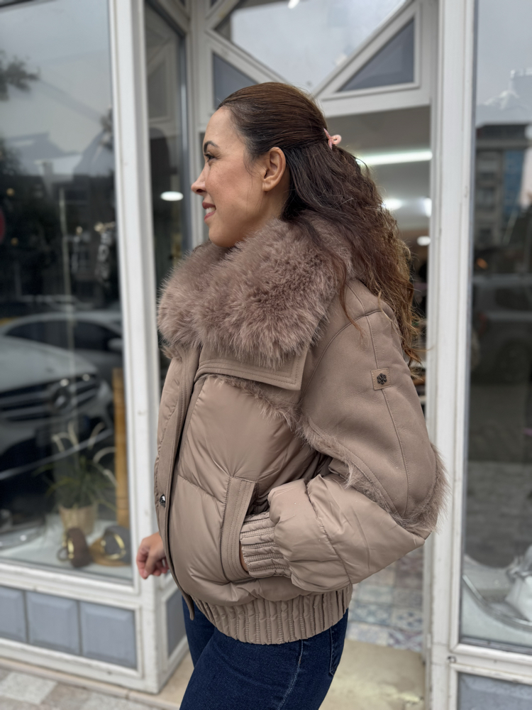 Yakası Kürklü Şişme Mont
