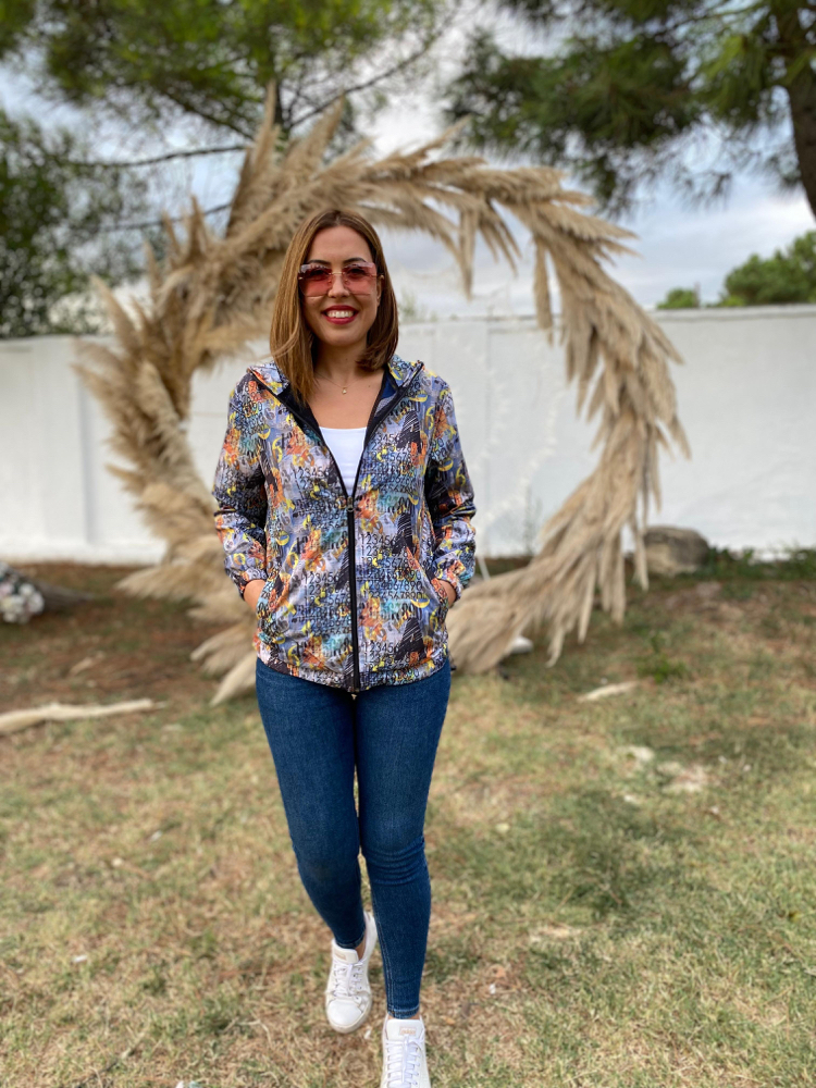 Paraşüt kumaş kapüşonlu yağmurluk