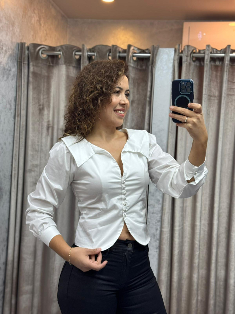 Taşlı düğme detaylı poplin kumaş gömlek