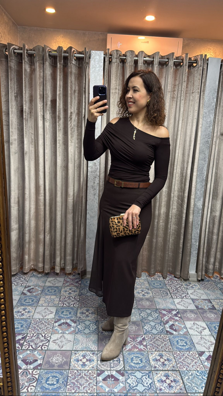 Omuzları dekolteli body