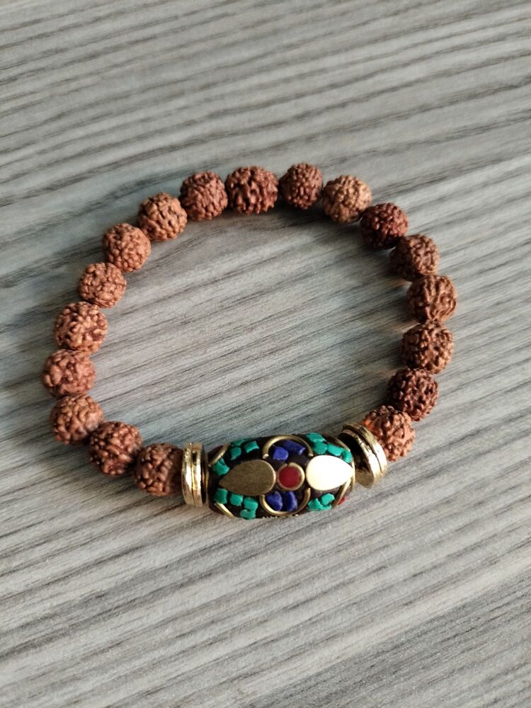 Rudraksha bileklik