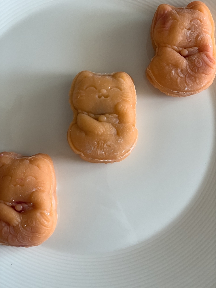 ŞEFTALİ NEKO MOONCAKE