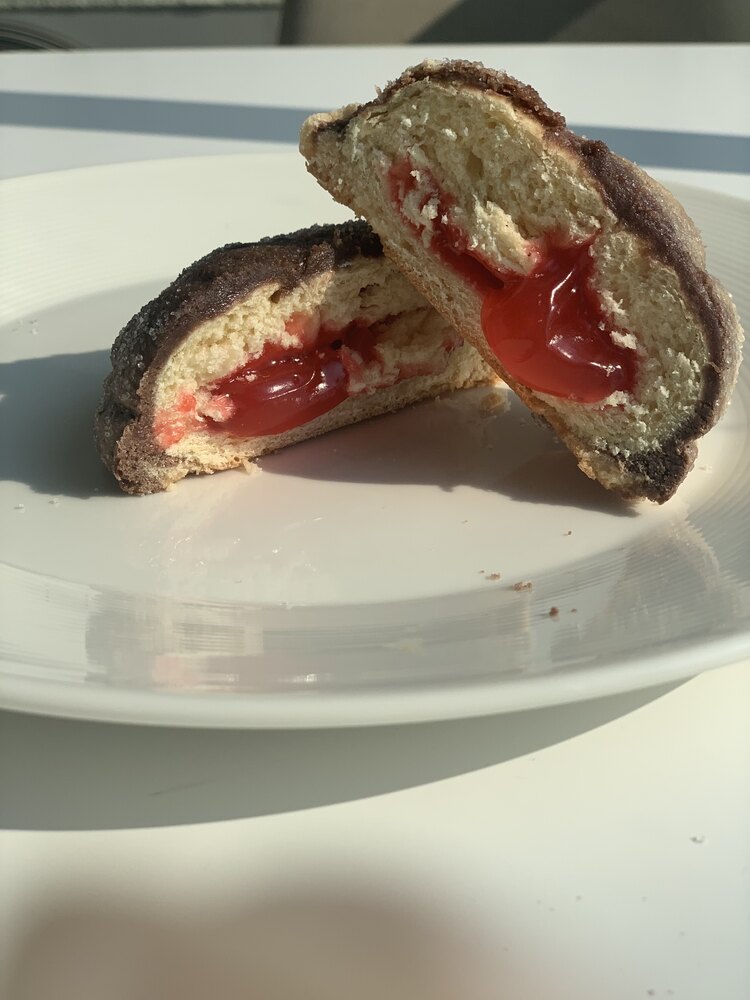 ÇİLEK JÖLELİ MELONPAN