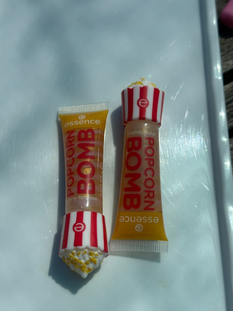 Essence Popcorn Bomb Shiny Lipgloss