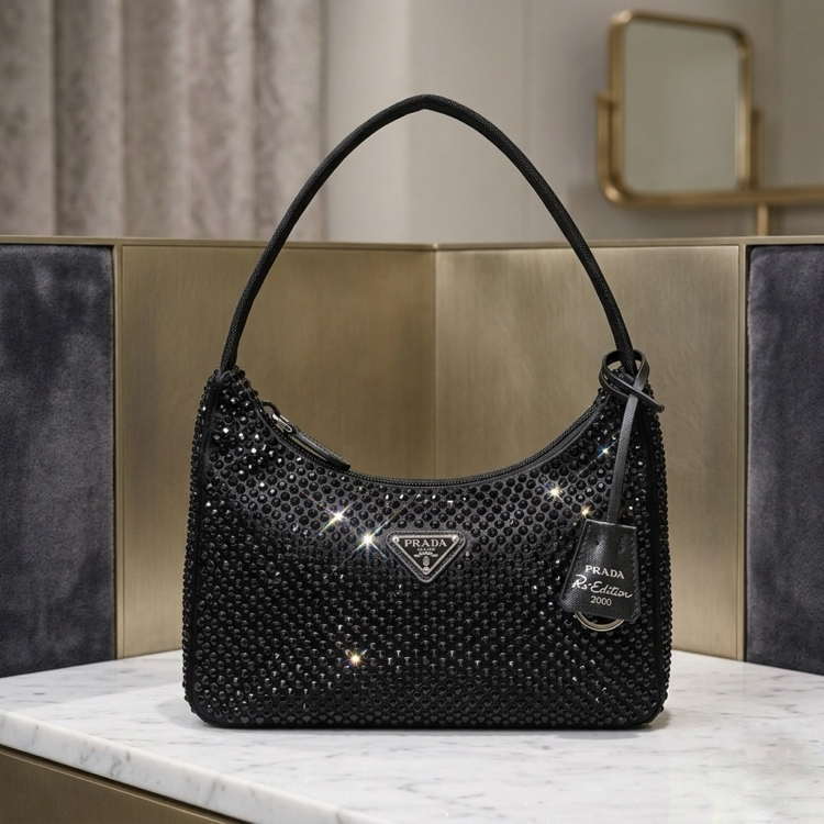Prada Taşlı