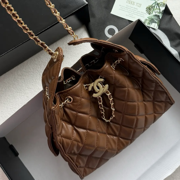 Chanel 25