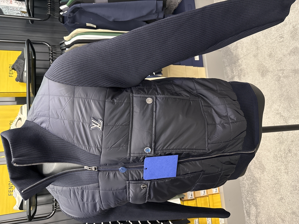 Outlet ürünü İthal Louis Vuitton Capitone Mont 4588 (Lacivert)