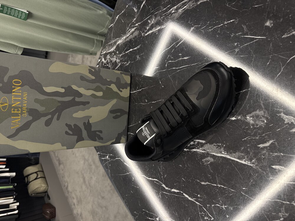 OUTLET ÜRÜNÜ Valentino Garavanı Sneakers (İTHAL ÜRÜN)