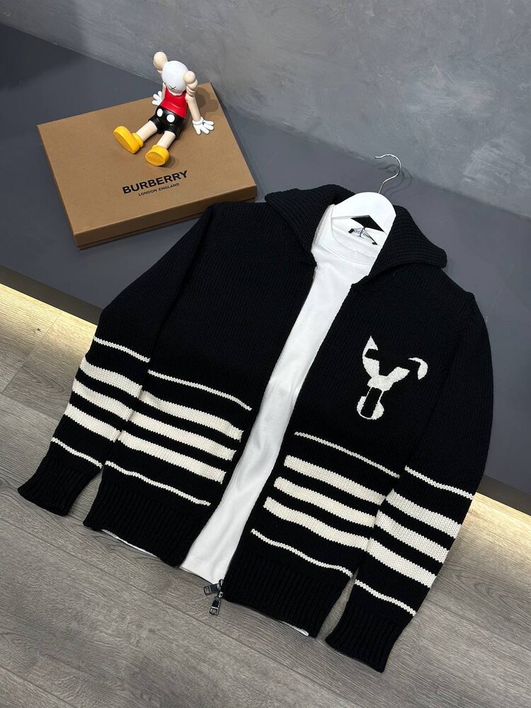 Burberry Uzun Fermuarlı Yün Ceket