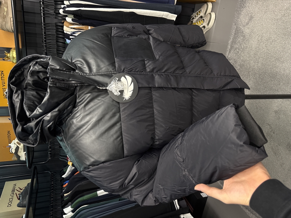 Outlet ürünü İthal Valentino Kaz Tüyü Şişme Mont (80462-Siyah)