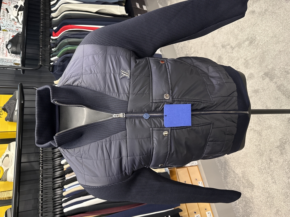 Outlet ürünü İthal Louis Vuitton Capitone Mont 4588 (Lacivert)