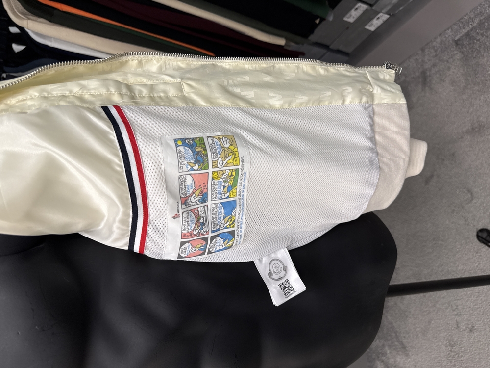 Outlet ürünü Moncler Mevsimlik (7196-Ekru)