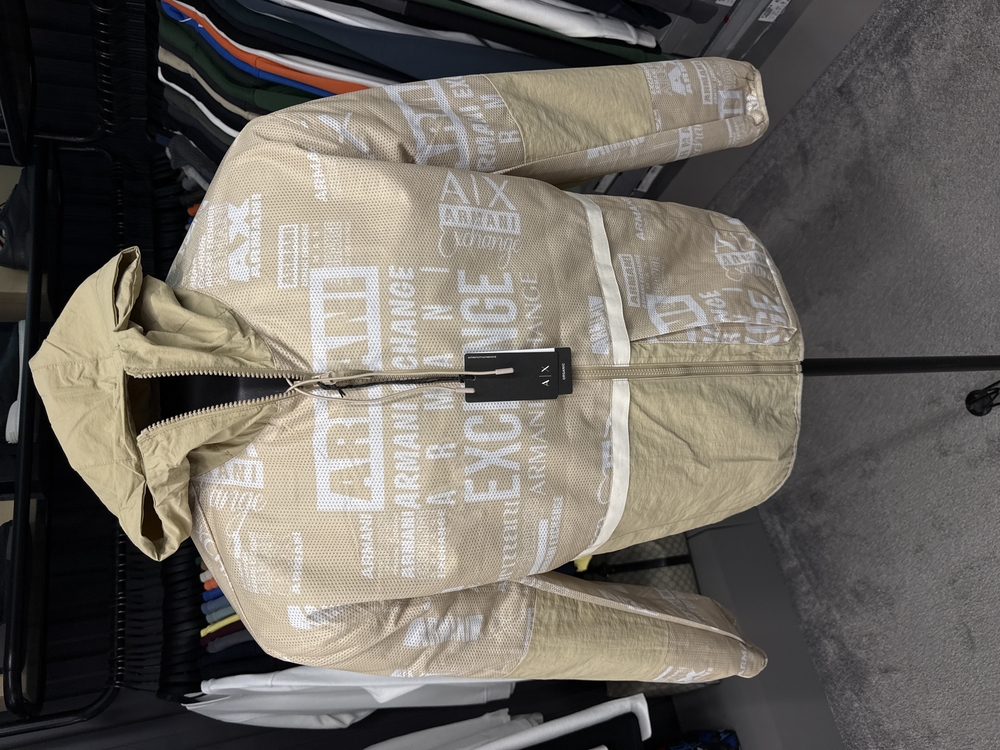 Outlet ürünü Armanı Exchange Çift Taraflı Kapüşonlu Yağmurluk (7207-Bej)