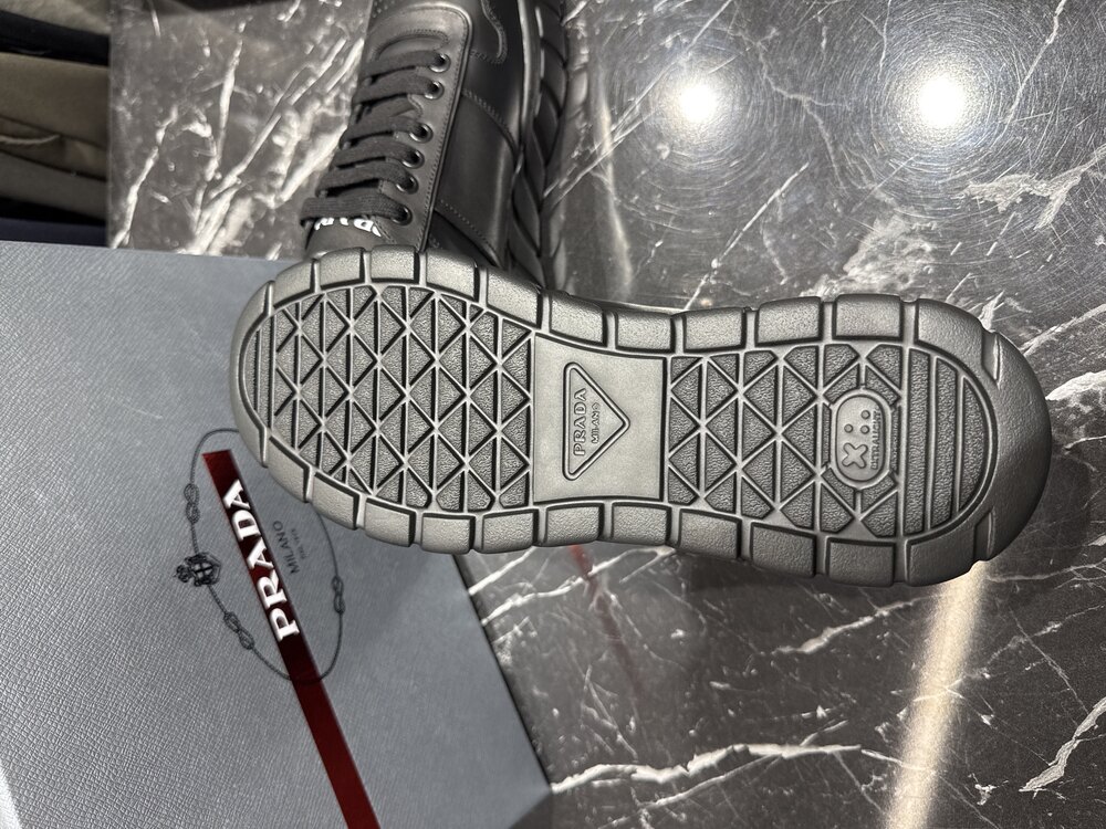 Prada Deri Yüksek Taban Sneakers (İTHAL ÜRÜN)