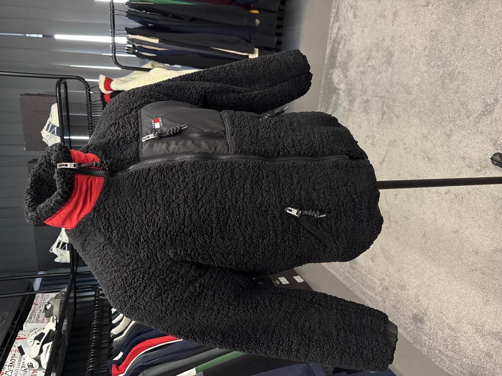 OUTLET ÜRÜNÜ Tommy Jeans Uzun Fermuarlı Polar Mont (Siyah)