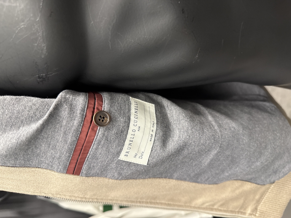 OUTLET ÜRÜNÜ İthal Brunello Cucınellı Çelik Örme Triko Ceket (Taş)