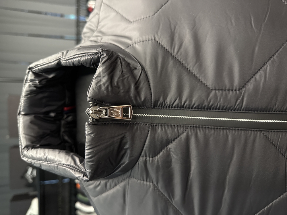 OUTLET ÜRÜNÜ İthal Moncler Çelik Örme Mont 4626 (Siyah)