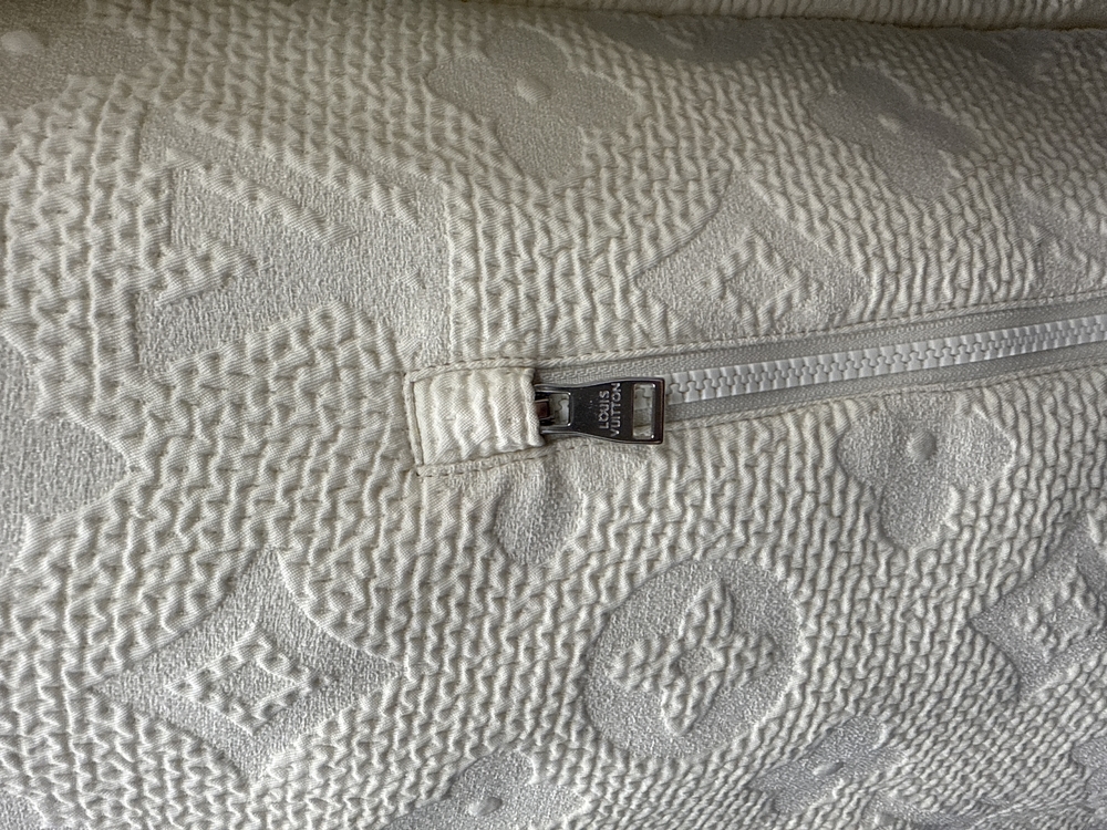 OUTLET ÜRÜNÜ İthal Louis Vuitton Gofre Baskı Bomber Ceket 4669 (Beyaz)