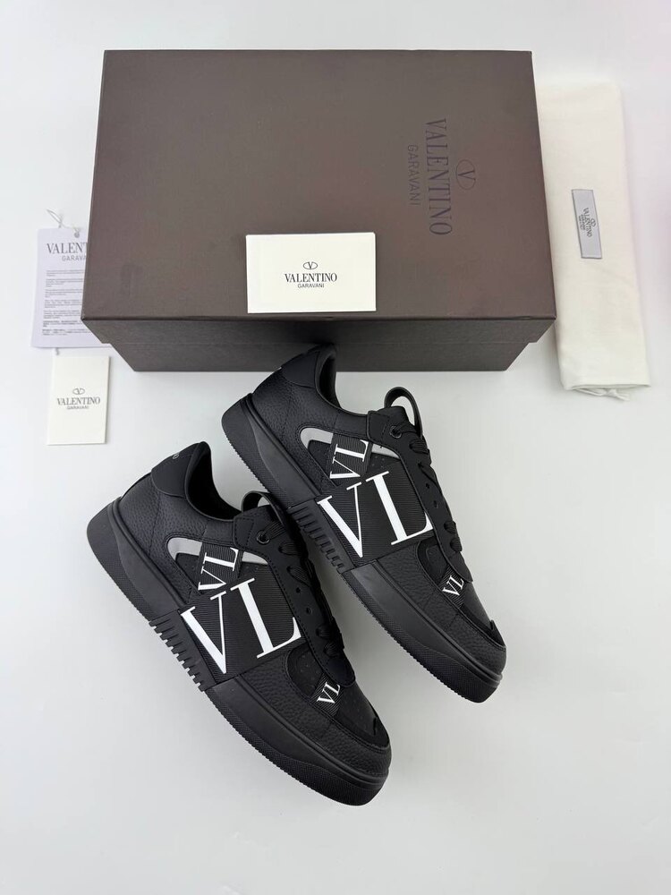 Valentino Garavani Sneakers (İTHAL ÜRÜN)