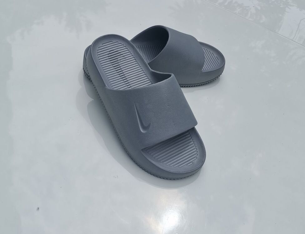 Nike Calm