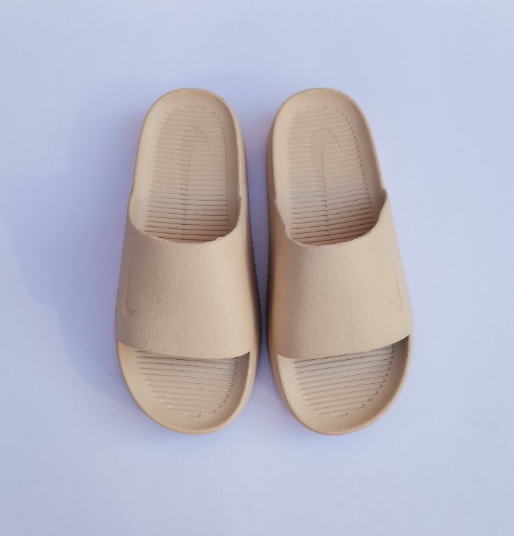 Nike Calm Terlik 
