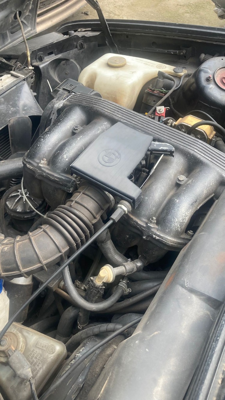 BMW E30 E34 M40 09/1991 Öncesi Gaz Kelebeği Kapağı - 13541715399