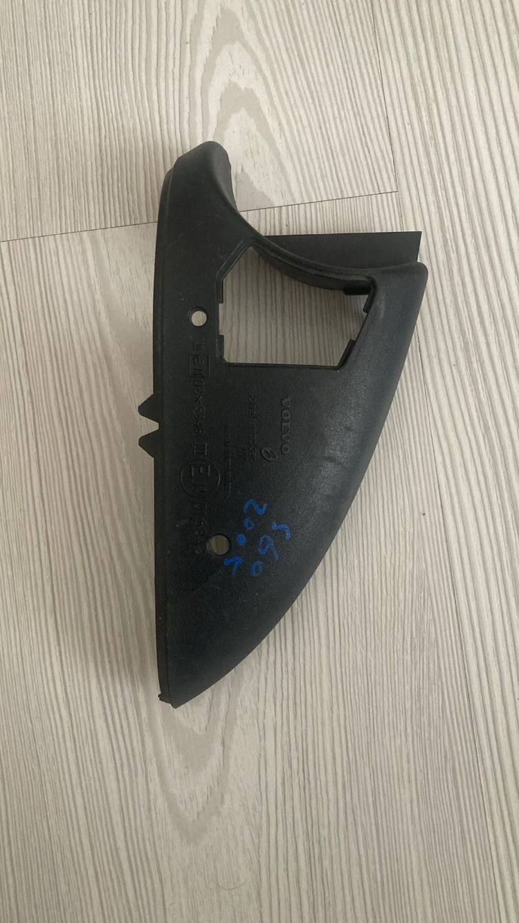 Volvo S60 2005 - 3004-085 yan dikiz aynası alt kapak SOL