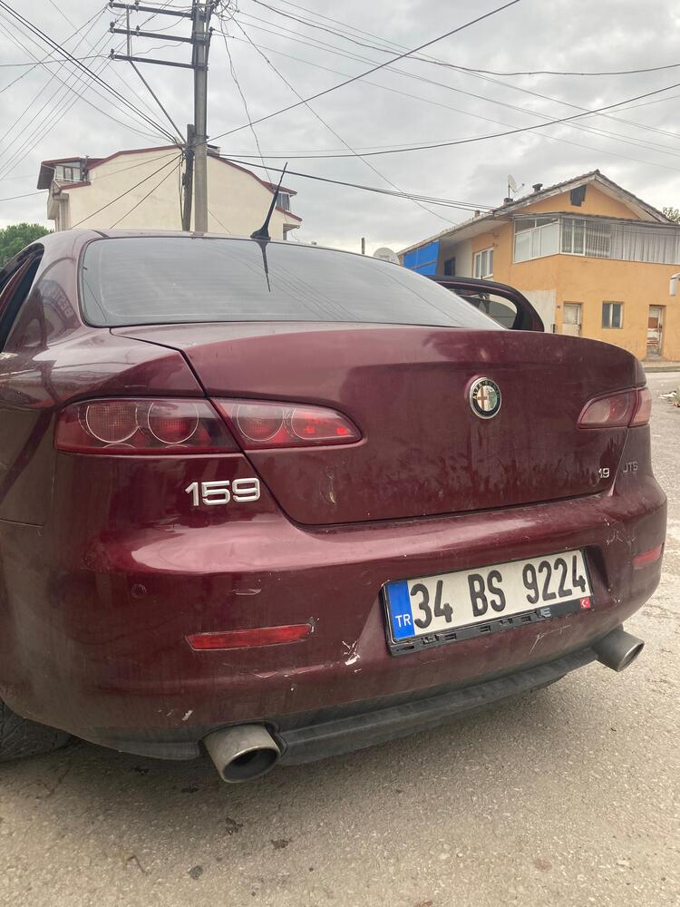 Alfa Romeo 159 Arka Tampon üstü marka sayıları