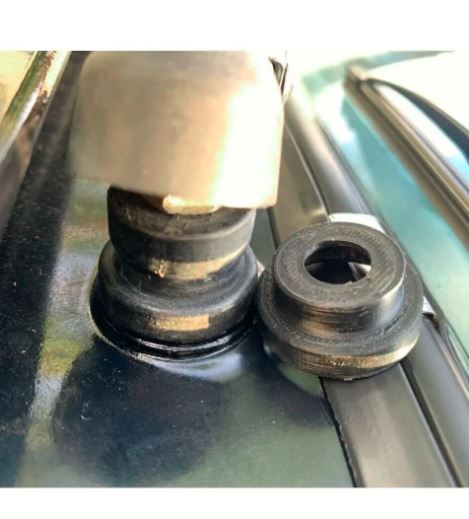 BMW E30/E28 Silecek takozu 61611370387