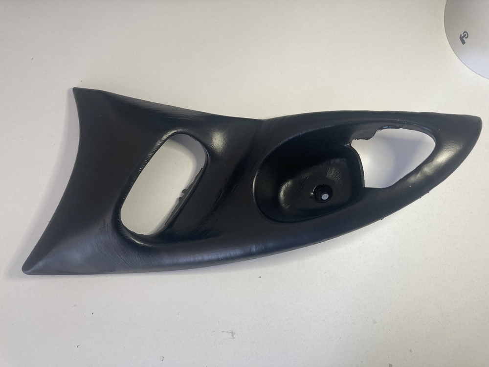 Ford Focus MK1 sürücü kapı kolu ve cam butonu çerçevesi 98ab-a22621-f