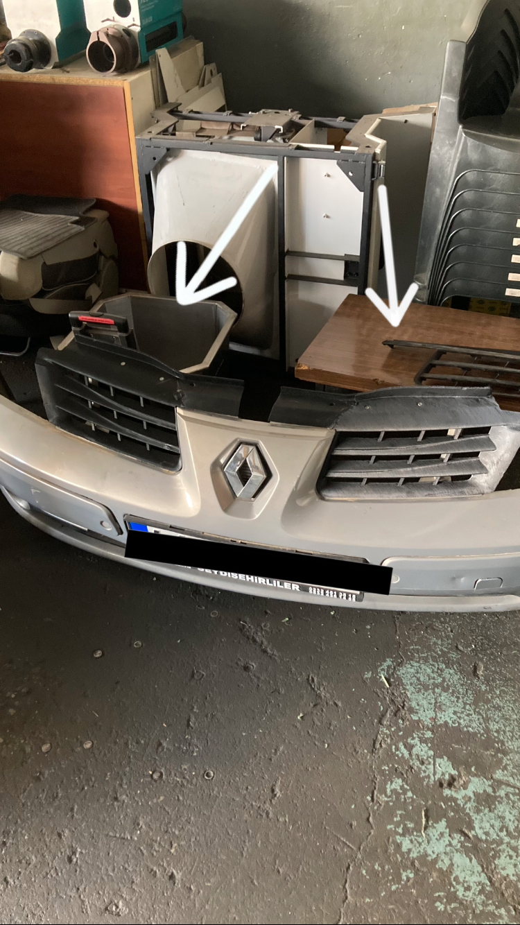Renault Espace 2004 ön tampon ızgarası