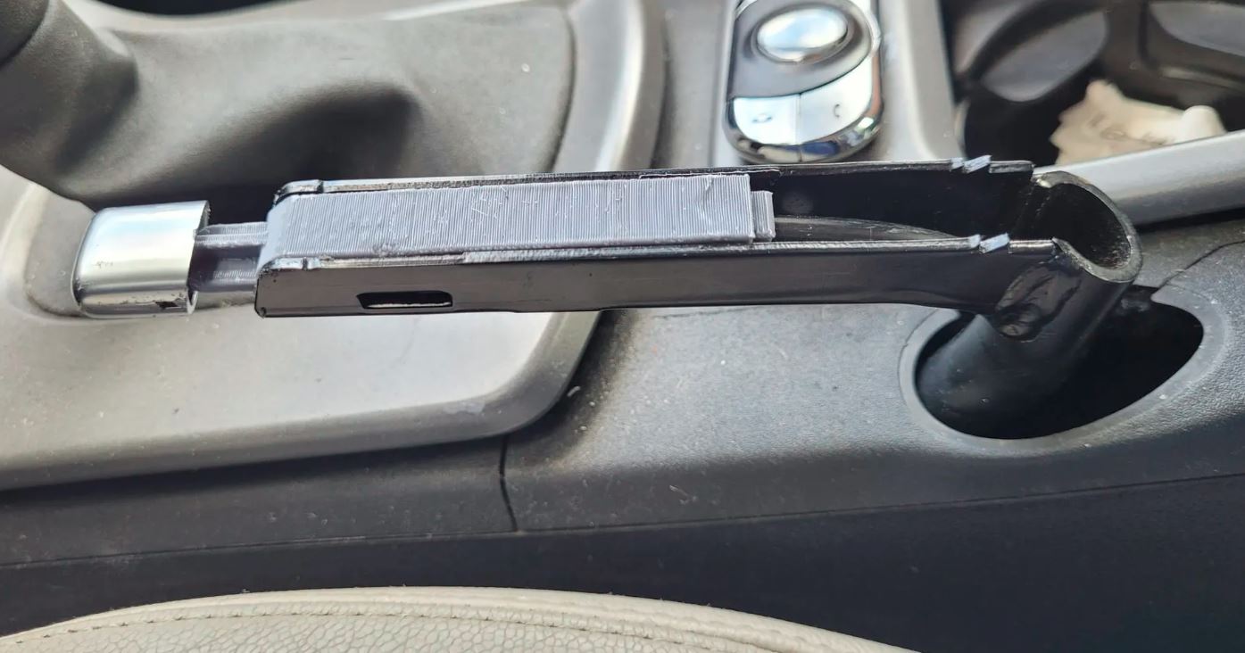 Volvo S40 El freni kırık yedek parça 205032