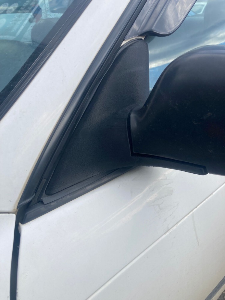 Toyota Corolla 1993-1998 AE110 serisi dikiz aynası duyu SOL 87940-02150