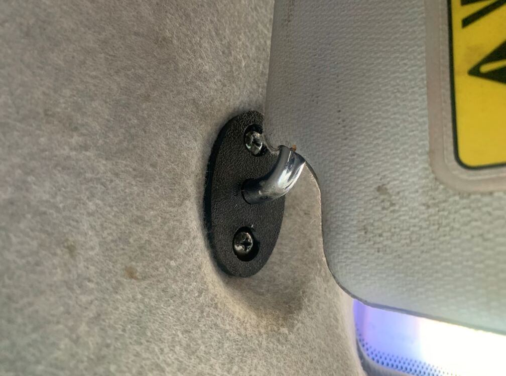Kia Sportage 2001 Güneşlik Braketi