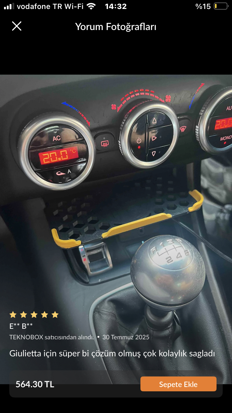 Alfa Romeo Giulietta Telefon tutacağı
