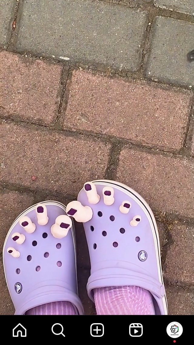 Crocs parmaklar tokası