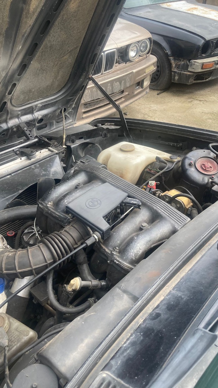 BMW E30 E34 M40 09/1991 Öncesi Gaz Kelebeği Kapağı - 13541715399