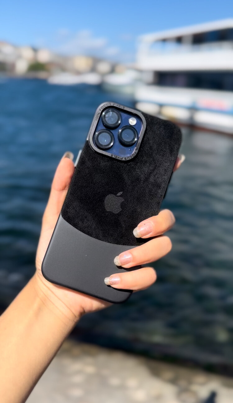 IPhone Spe- Eds Apple Logolu Leather Case