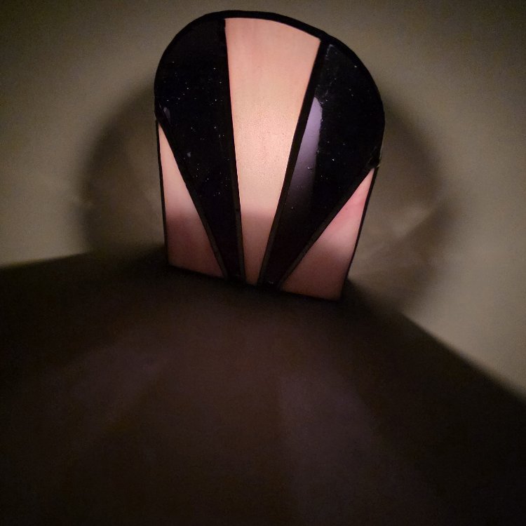Pembe Fan Mumluk