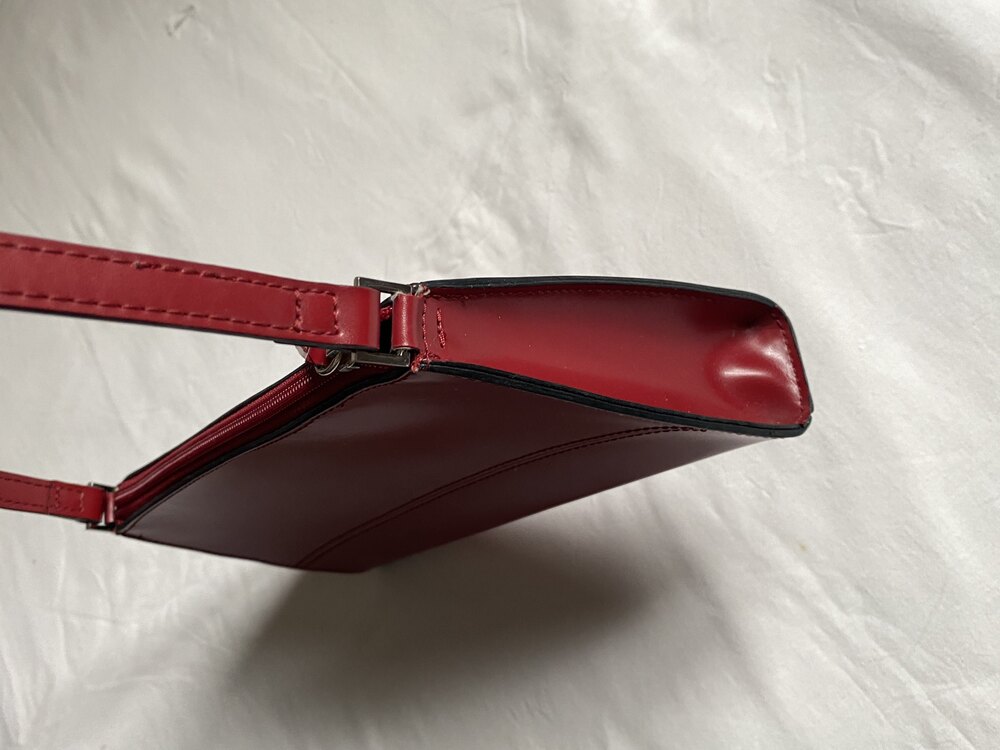 Vintage Red Basic Bag