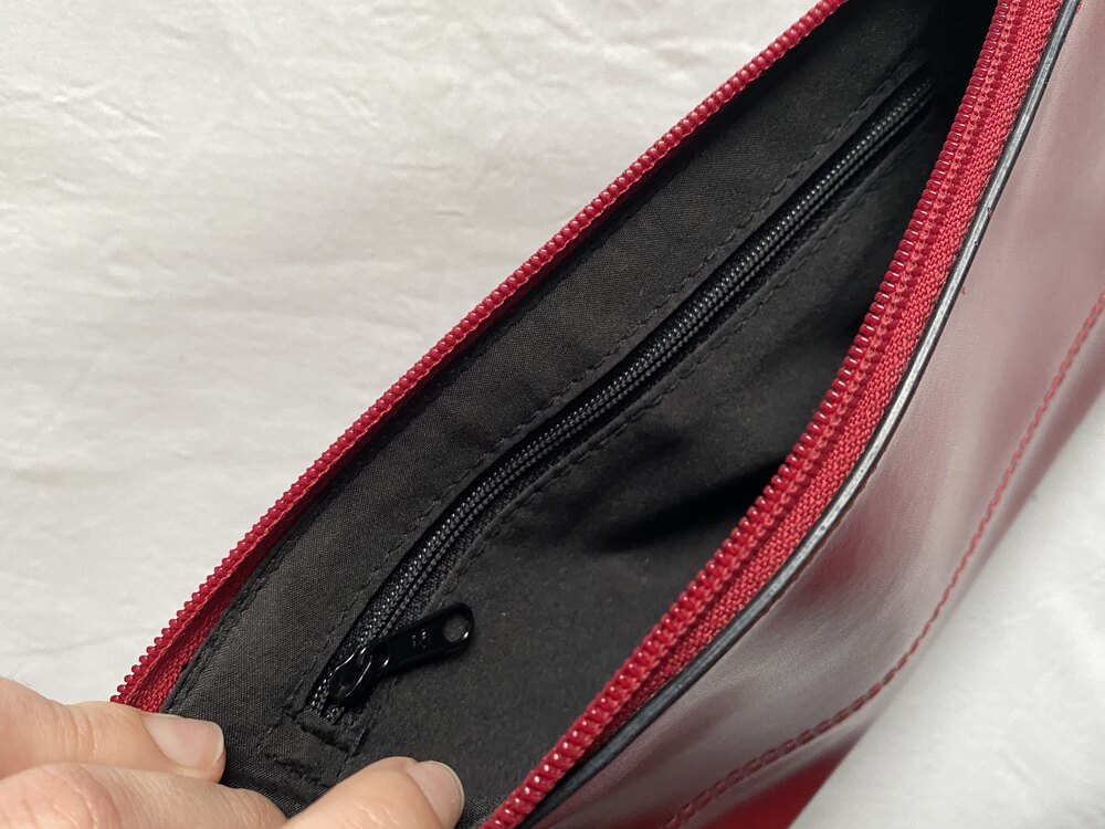 Vintage Red Basic Bag