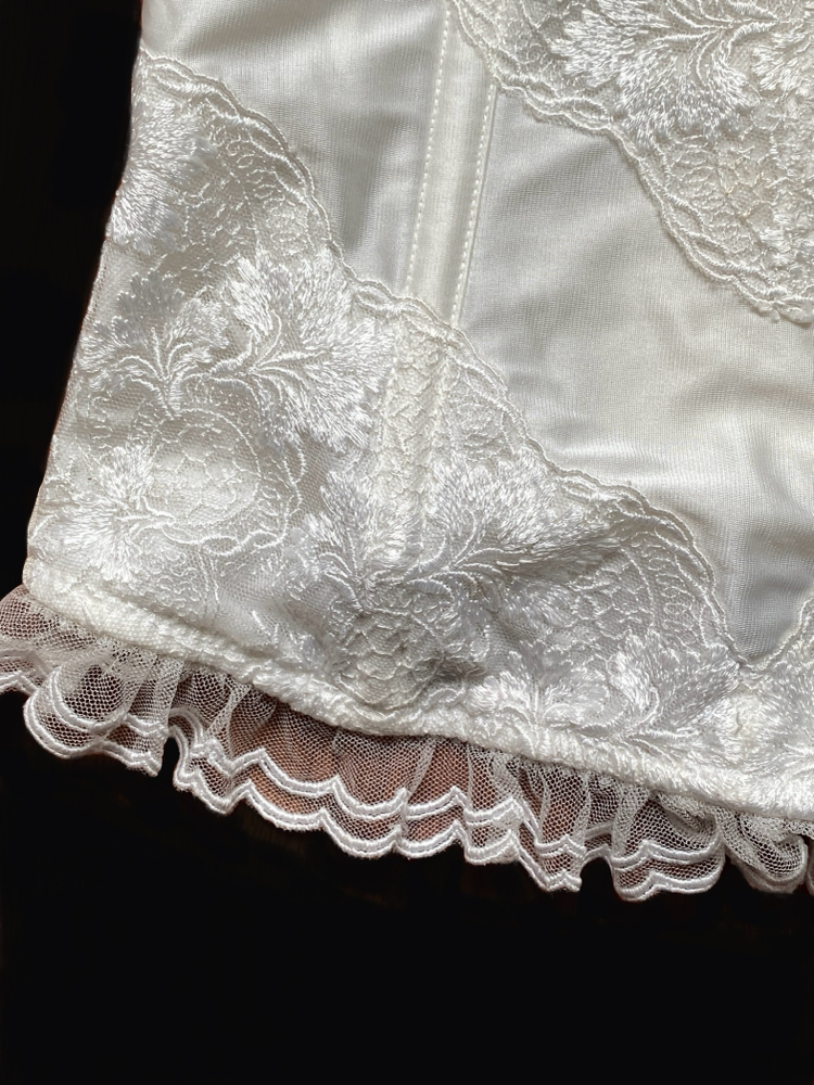 Vintage ‘90s Laced Swan Bustier