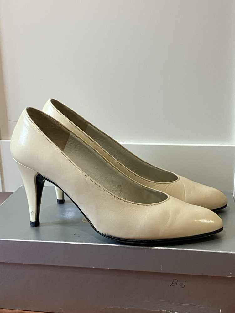 Vintage ‘80s Dior Souliers Heels
