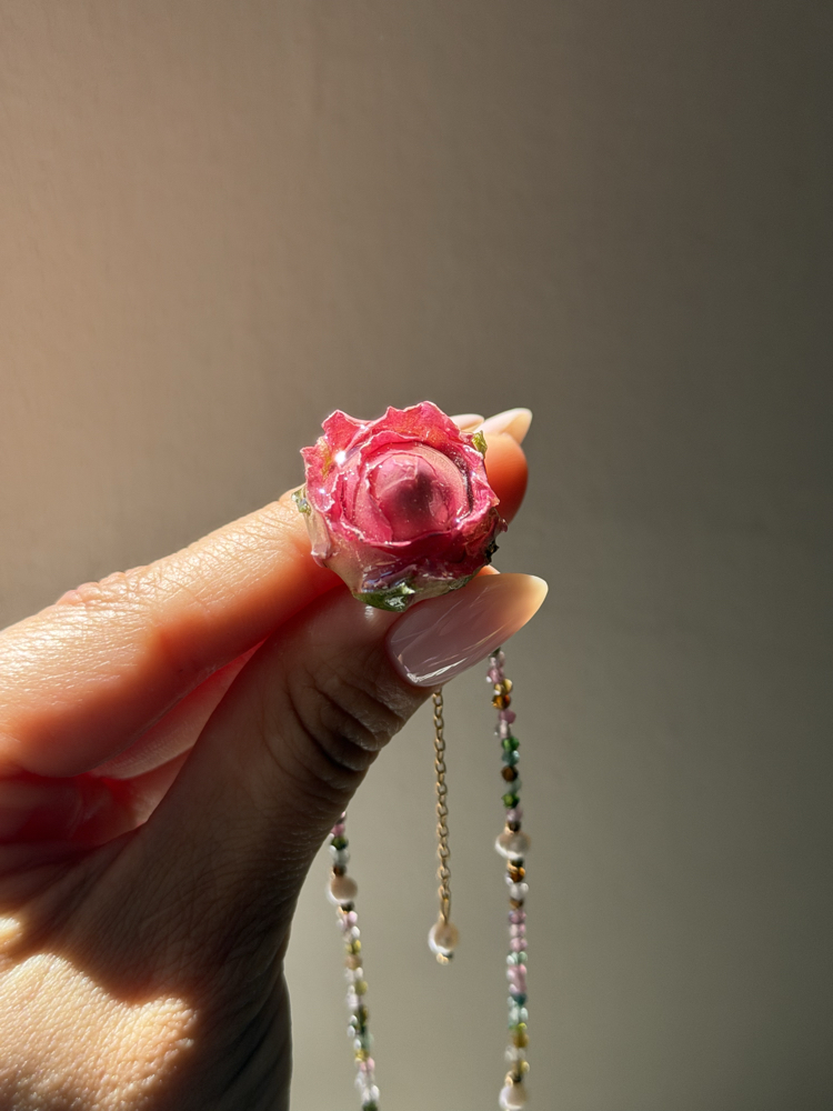 Rainbow Rose Kolye ✨