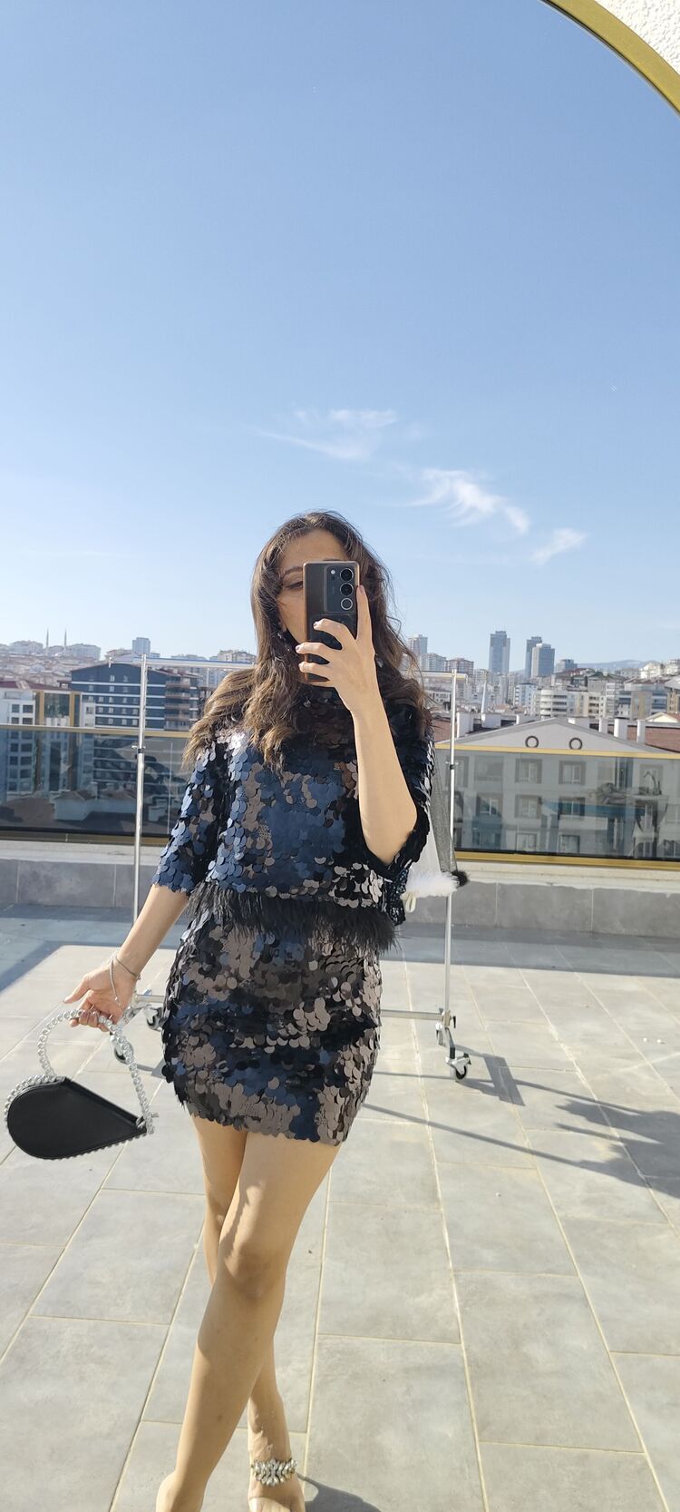 OTRİŞ DETAYLI PULLU BLUZ 