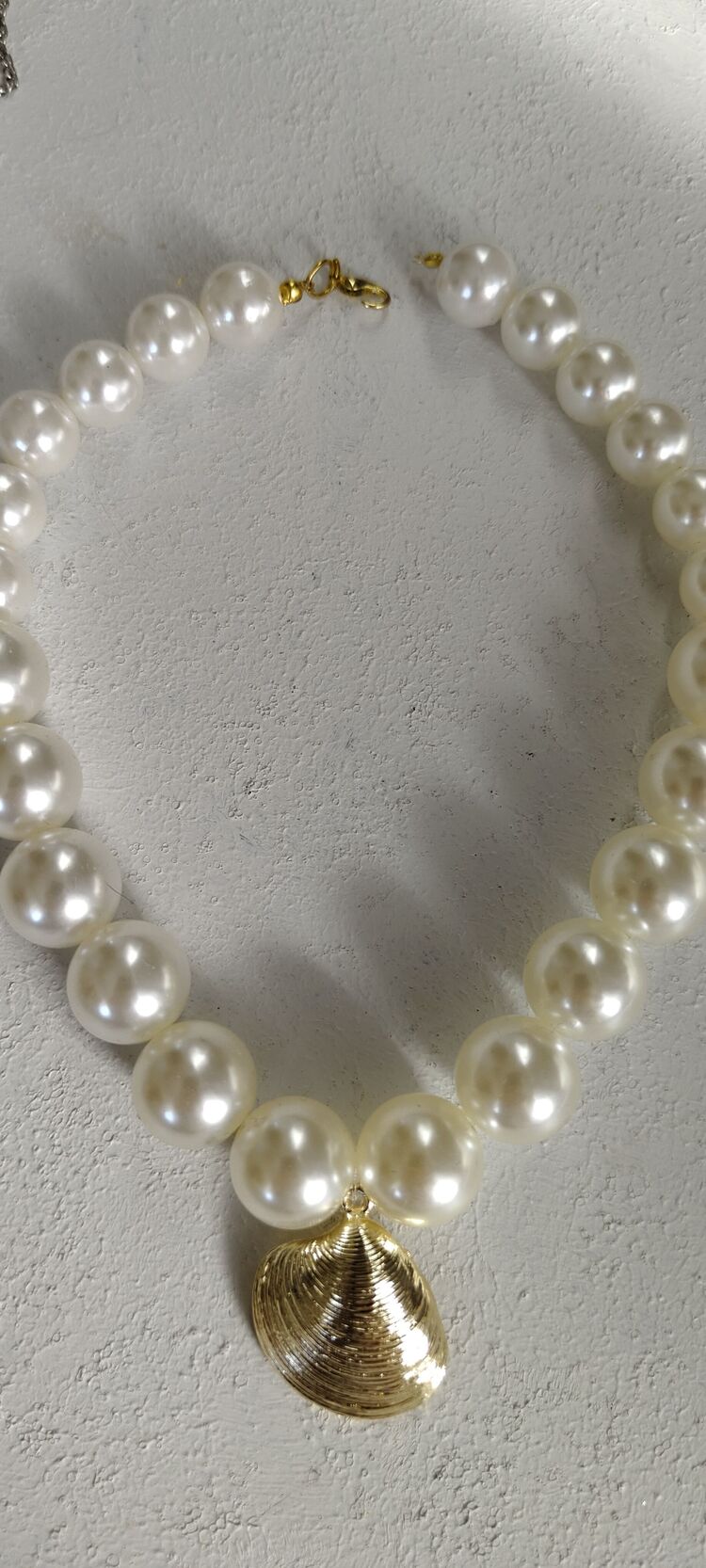 DENİZ KABUGU CHARMLİ İNCİ KOLYE